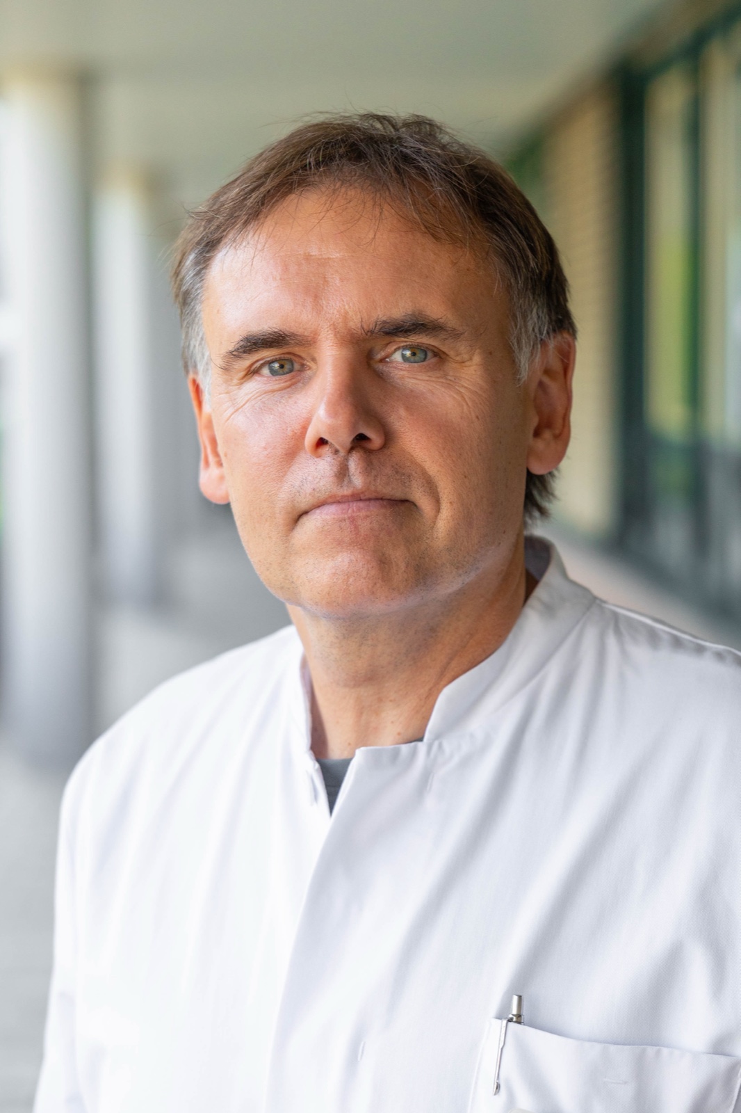 Dr. med. Pawel Staszewicz